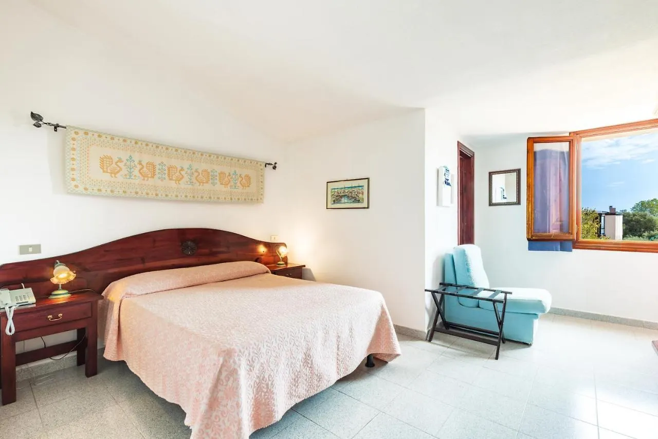 Hotel S'Ortale Con Parcheggio Interno E Ristorante All'Aperto Orosei Włochy