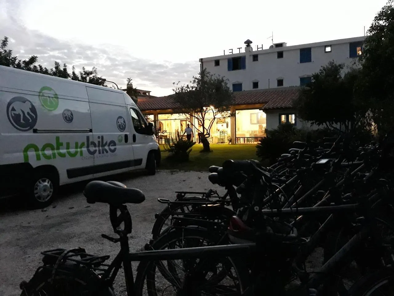 Hotel S'Ortale Con Parcheggio Interno E Ristorante All'Aperto Orosei