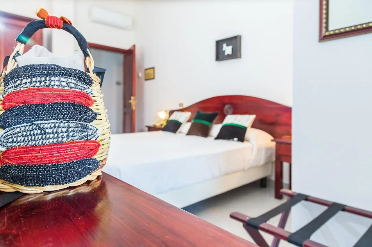 Hotel S'Ortale Con Parcheggio Interno E Ristorante All'Aperto Orosei 3*,